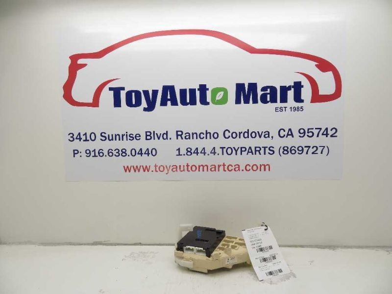 01 02 03 04 TOYOTA PRIUS CABIN FUSE BOX
