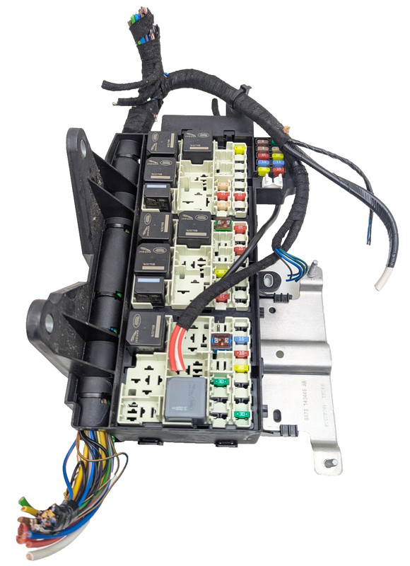 16-20 Jaguar XE Rear Fuse Box Junction Block Power Relay Module Oem