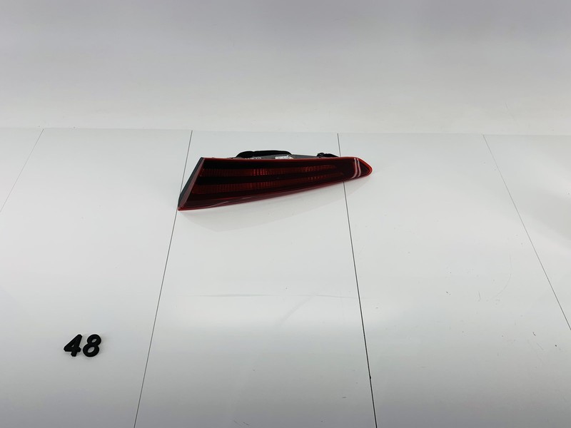 2019-2020 HYUNDAI ELANTRA REAR RIGHT SIDE TRUNK LID INNER TAIL BRAKE LIGHT OEM