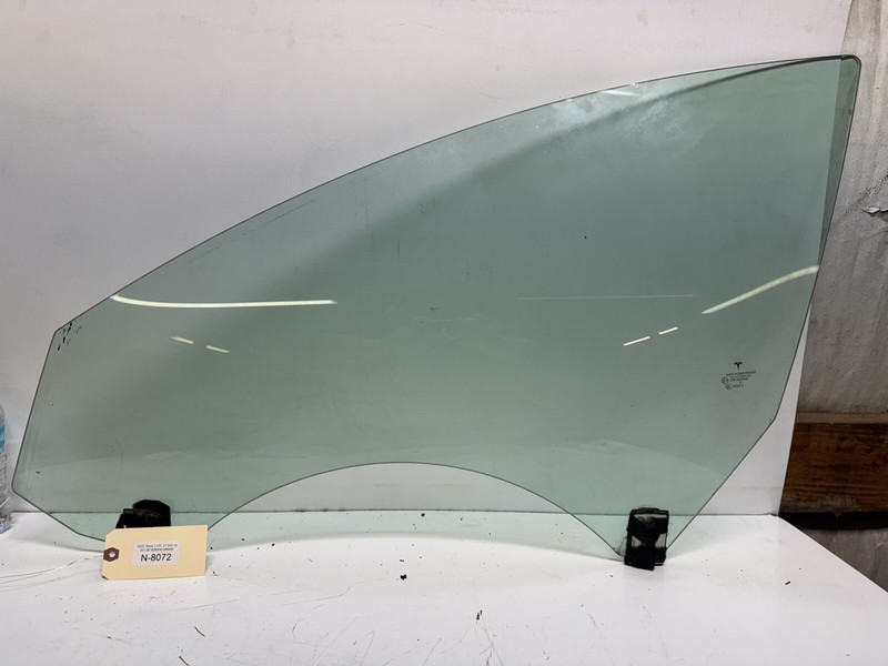 2017-2020 TESLA MODEL 3 FRONT LEFT DRIVERS SIDE WINDOW GLASS PANEL OEM 8072 S1
