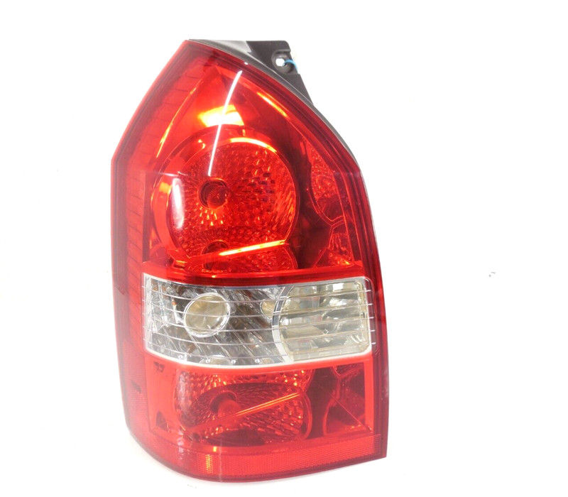 2005-2009 Hyundai Tucson Quarter Panel Mounted Tail Light Driver Left OEM