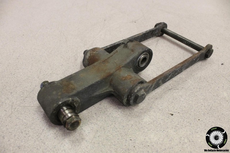 2001 Yamaha Royal Star XVZ1300TF DOGBONE REAR SHOCK MOUNT BRACKET LINKAGE XVZ 01