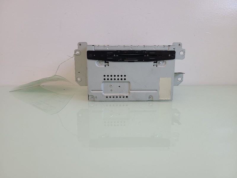 Audio Equipment Radio Receiver AM-FM-CD-MP3 Fits 10 FUSION 580542
