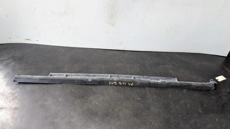 Right Rocker Panel Molding 2020 Mazda CX-5 KB7W-51-P40D 2017 2018 2019 - 2025