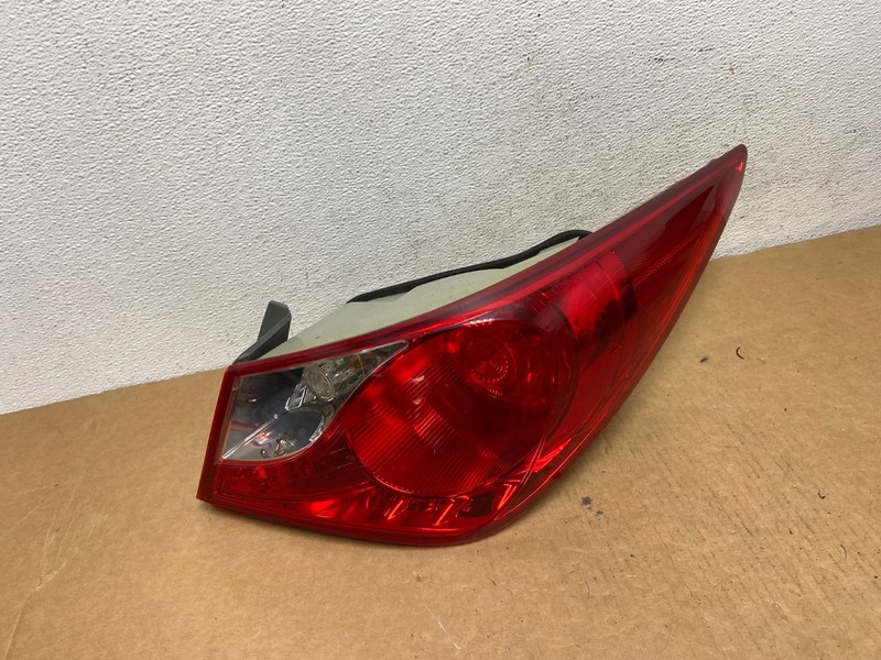 2011 2012 2013 Hyundai Sonata Right Passenger RH Tail Light AD4499 LK