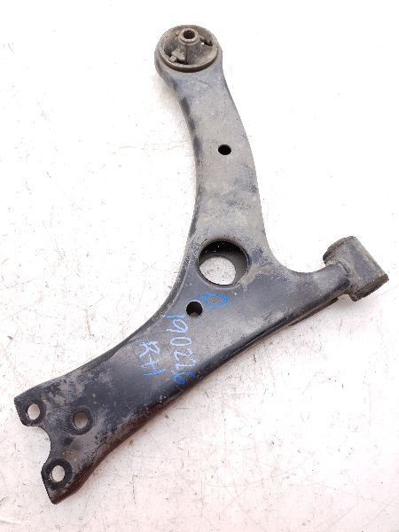 04-08 TOYOTA PRIUS 1.5L FWD AT PASSENGER SIDE FRONT LOWER CONTROL ARM