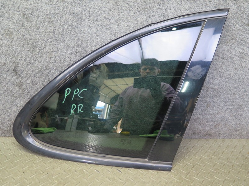 2011-2018 PORSCHE CAYENNE 958 REAR RIGHT PASSENGER SIDE QUARTER WINDOW GLASS