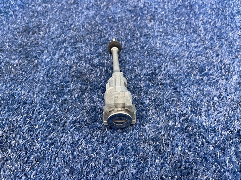 2017–2020 FIAT 124 Spider Door Lock Cylinder Barrel with Rod OEM