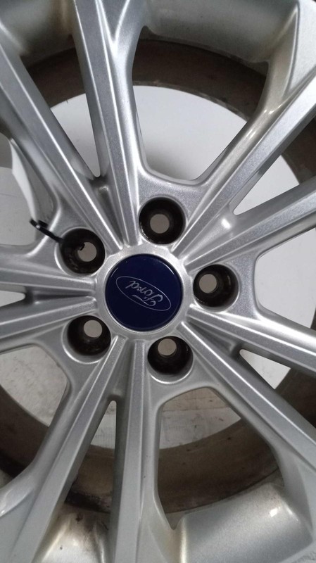 Used Wheel fits: 2018 Ford Escape 18x7-1/2 aluminum TPMS 10 spoke Grade B