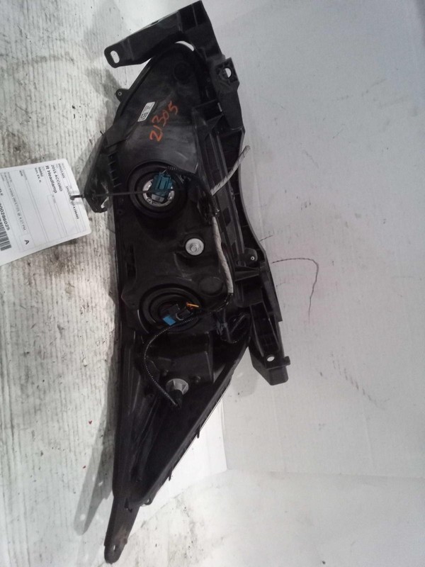 2015 Honda Accord Left Headlight Assembly Grey Hazy Scratches OEM 97771