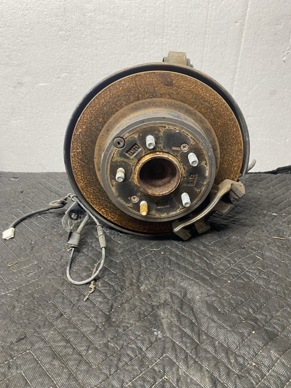 2012 Hyundai Sonata REAR Right Hub