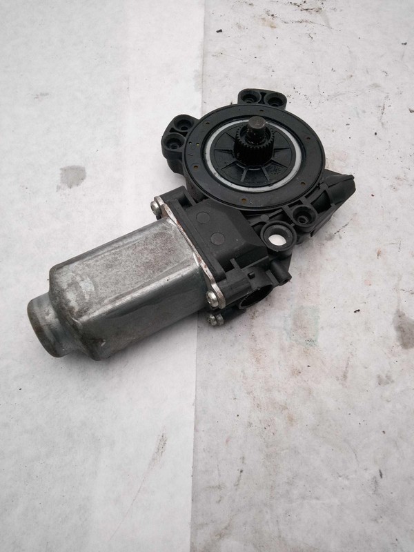 Used Front Left Door Window Regulator Front fits: 2015 Hyundai Accent electric F