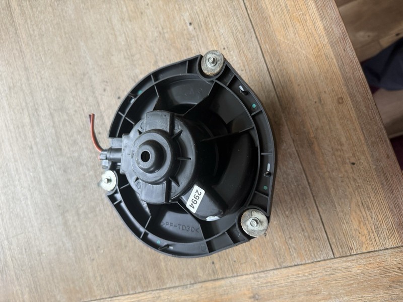 2004 - 2011 CHEVY IMPALA HVAC Internal Cabin Heater Blower Motor Fan 2009 2010
