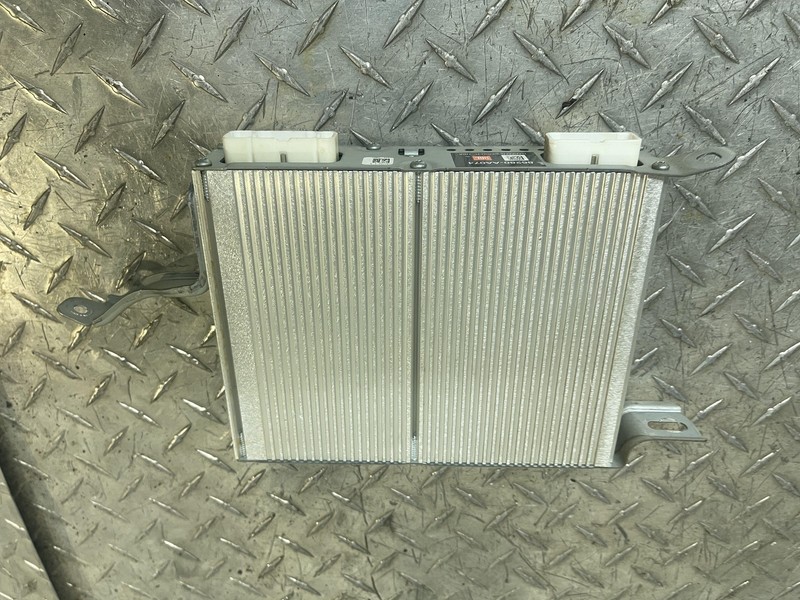 2002 - 2006 Toyota Camry Amplifier AMP JBL Radio 86280-AA074