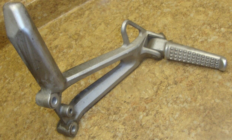 1999 Honda CBR600F4 CBR 600 F4 CBR600 Left Rear Foot Rest Peg Pedal Mount 99
