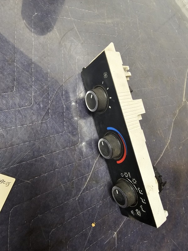 1996-2020 Chevrolet Express GMC Savana Heater A/C HVAC Control Module. 84106610