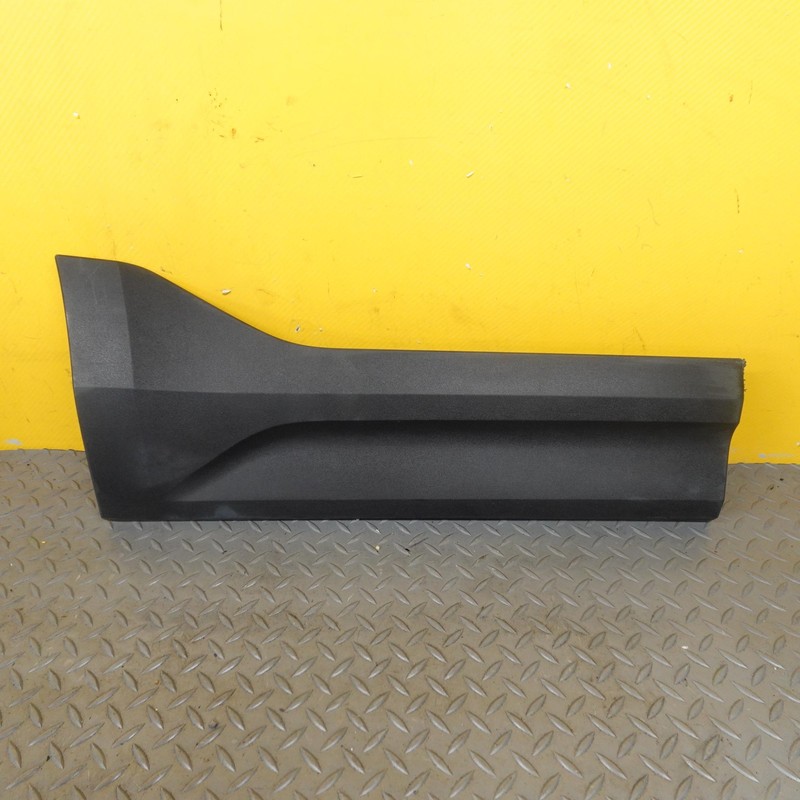 2019-2024 VOLVO XC40 REAR RIGHT PASSENGER SIDE DOOR LOWER PANEL OEM 31448319
