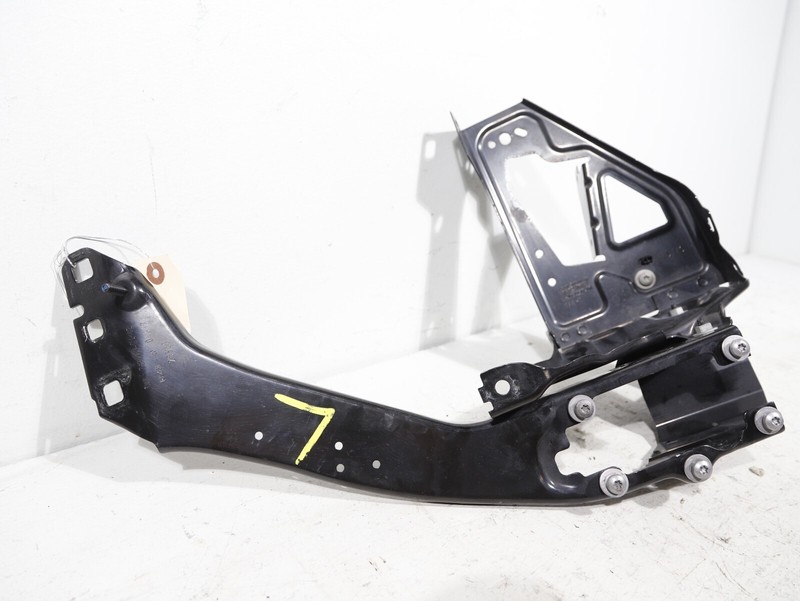 2016-2019 BMW X1 F48 FRONT LEFT SIDE HEADLIGHT MOUNT BRACKET OEM