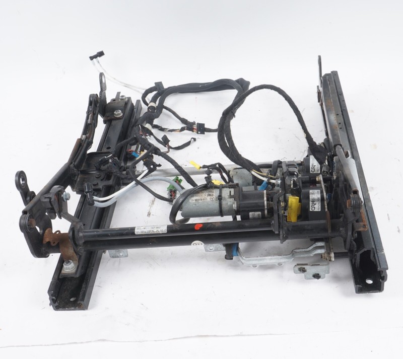 03-12 Mercedes R230 SL500 SL55 AMG Lower Seat Track Rail Left Driver Side OEM