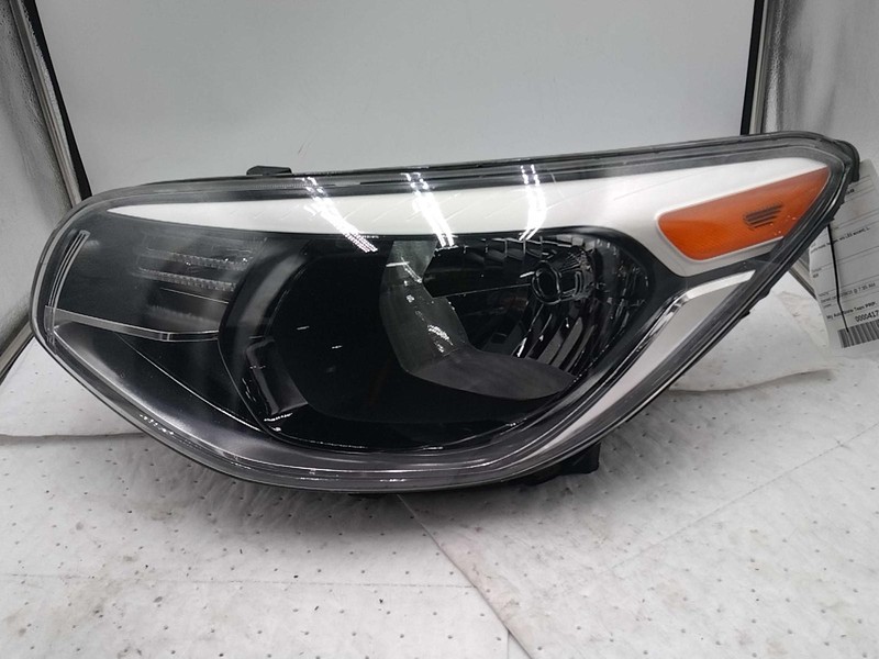 2017 KIA Soul Left Headlight Assembly Grey Used 84000 Miles Rock Chips