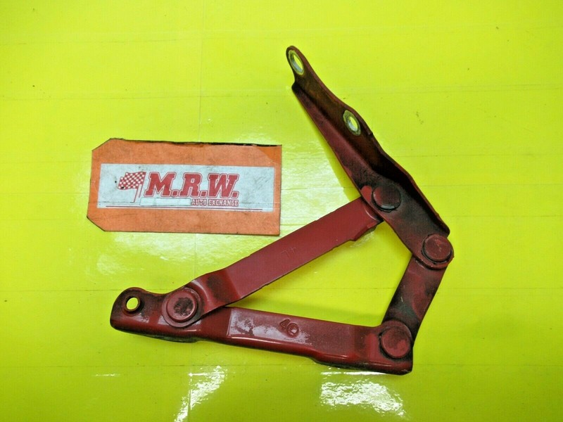 TRUNK HINGE DRIVER SIDE LEFT REAR ENGINE COVER LR for 00 01 02 03 05 MR2 SPYDER