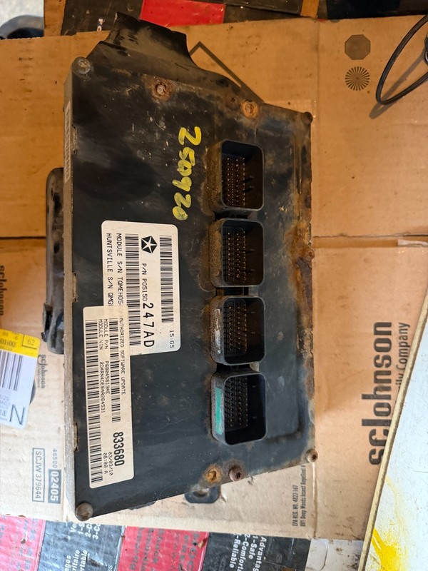 10 CARVAN & TOWN & COUNTRY 3.3 OEM ENGINE COMPUTER ECU PCM 05150247AD