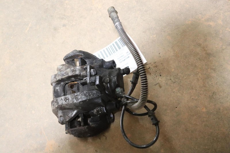 2004-2006 MERCEDES S-CLASS SL500 R230 REAR RIGHT PASSENGER BRAKE CALIPER OEM