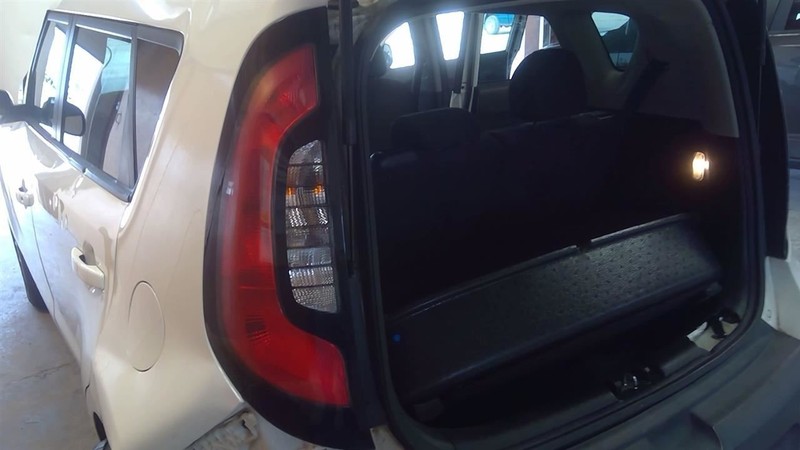 Driver Left Tail Light Model Incandescent Fits 14-19 SOUL 3490437