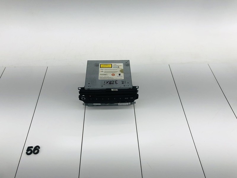 09-13 BMW 328I E92 XDRIVE CENTER INSTRUMENT PANEL CD PLAYER RADIO RECEIVER OEM