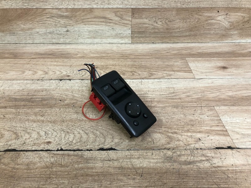 VOLKSWAGEN EUROVAN OEM FRONT DRIVER SIDE MASTER WINDOW SWITCH 1999-2004