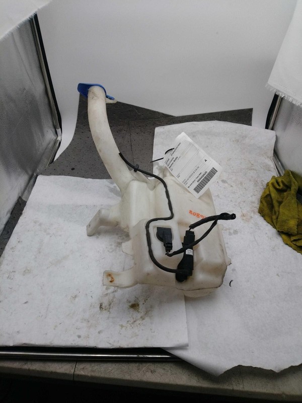 Used Washer Fluid Reservoir fits: 2015 Ford FusionGrade A