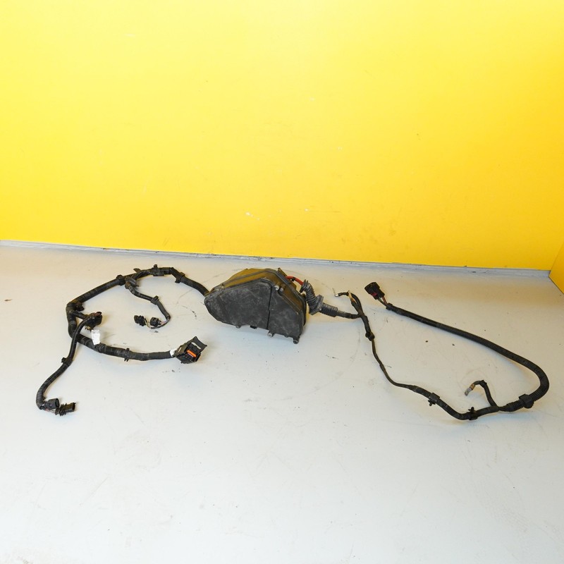 2011-2018 PORSCHE CAYENNE ENGINE FUSE BOX ASSY WITH WIRE 7P5971072