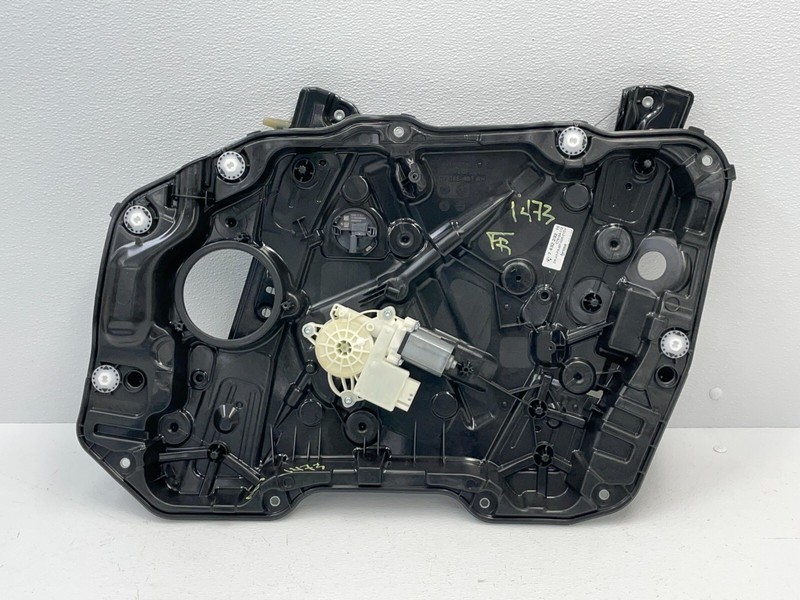 2021-2024 BMW M3 G80 Front Right Passenger Window Regulator W/Motor 1473 OEM