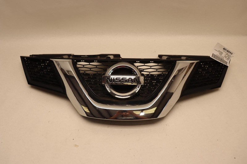 2015-2016 NISSAN ROGUE FRONT MAIN GRILL GRILLE KOREA BUILT OEM