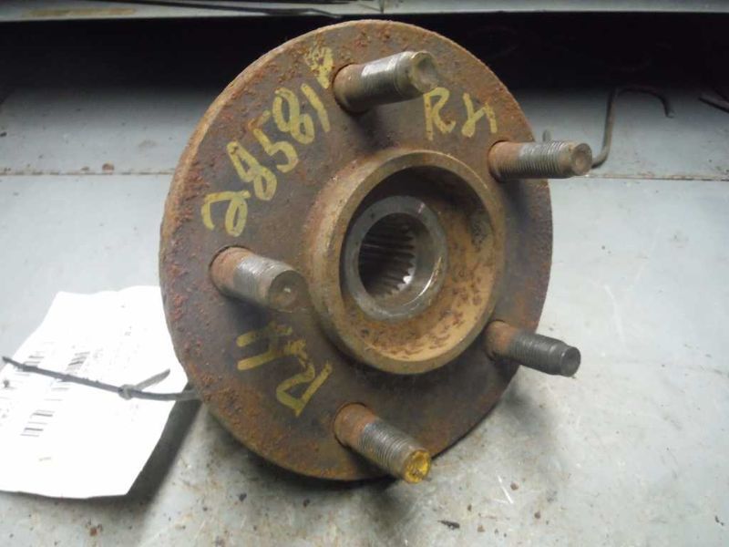 02 03 04 05 JEEP LIBERTY HUB FRONT W/O ABS 83910
