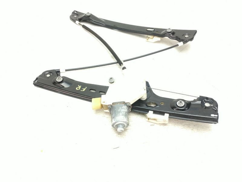 2008 BMW 335i 335xi 328xi 328i E90 Sedan Front Right Window Regulator