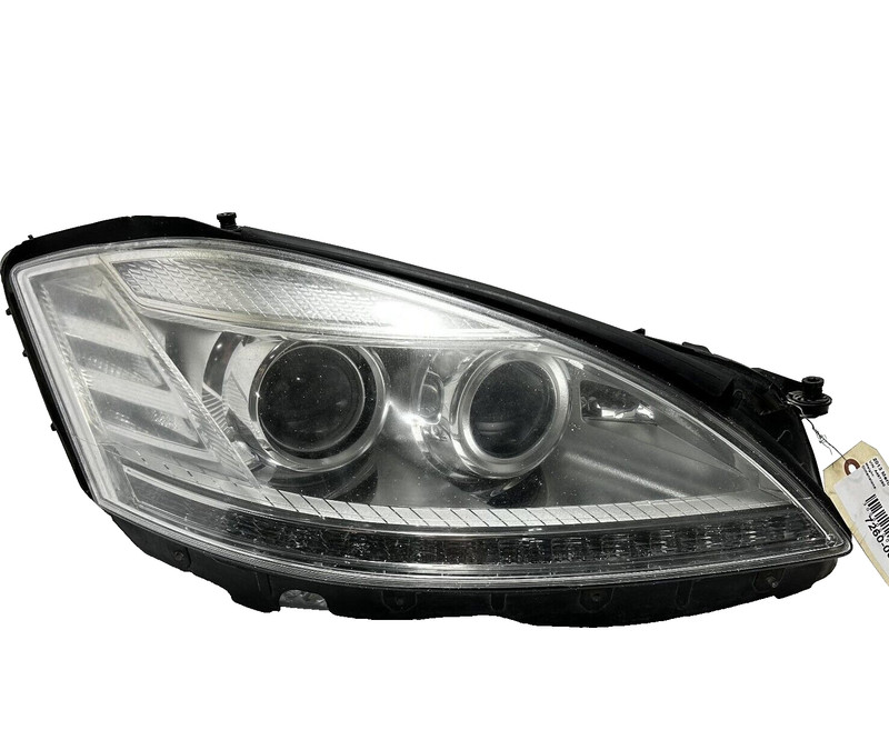 MERCEDES W221 S550 2010-2013 Right Passenger Side Headlight Lamp Xenon OEM