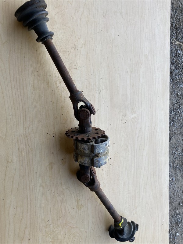 1995 Polaris Big Boss 400l 6x6 Front Axles Front Bearing Carrier