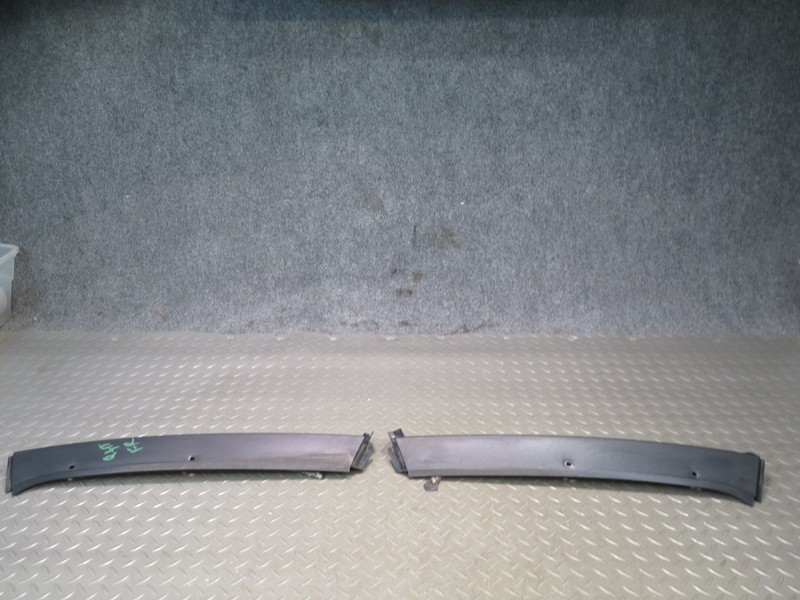 2003-2007 HUMMER H2 FRONT WINDSHIELD EXTERIOR A PILLAR TRIM PANEL SET OF 2