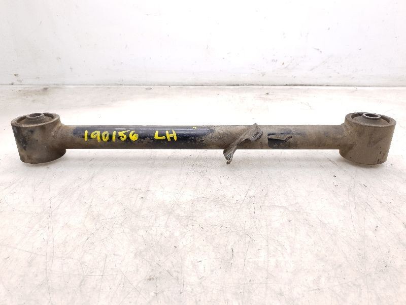 90-95 TOYOTA 4 RUNNER DRIVER SIDE REAR LOWER CONTROL LOCATING ARM ASSEMBLY
