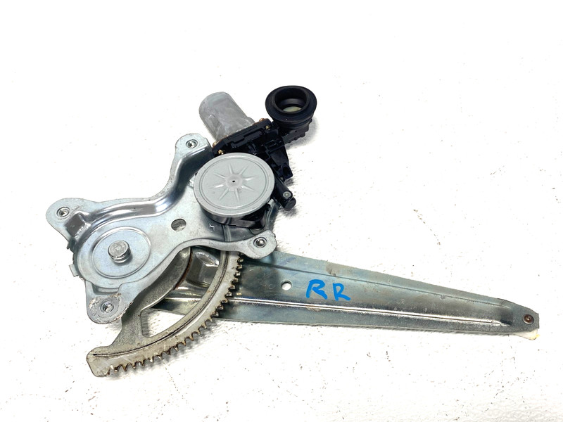03 04 05 LEXUS GX470 REAR RIGHT SIDE DOOR WINDOW REGULATOR MOTOR OEM #A0.15