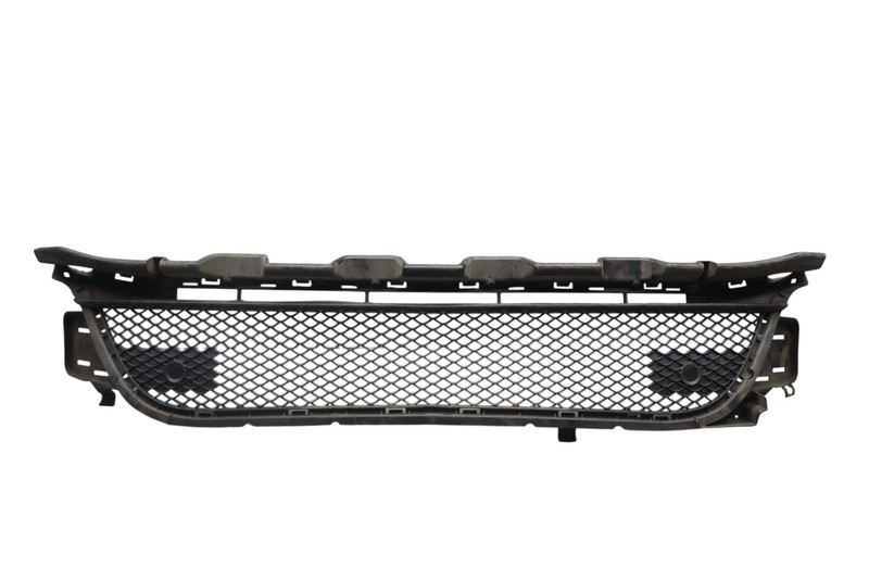 14-16 Mercedes CLA250 Front Center Lower Bumper Grille 285465034 OEM