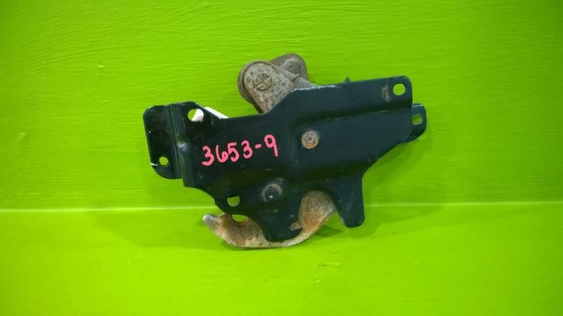 98 ISUZU NPR LEFT HOOD LOCK LATCH OEM 3653-9