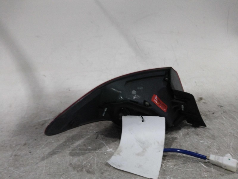 2012 LEXUS ES350 Right Tail Light Assembly Grey OEM Used Minor Blemishes