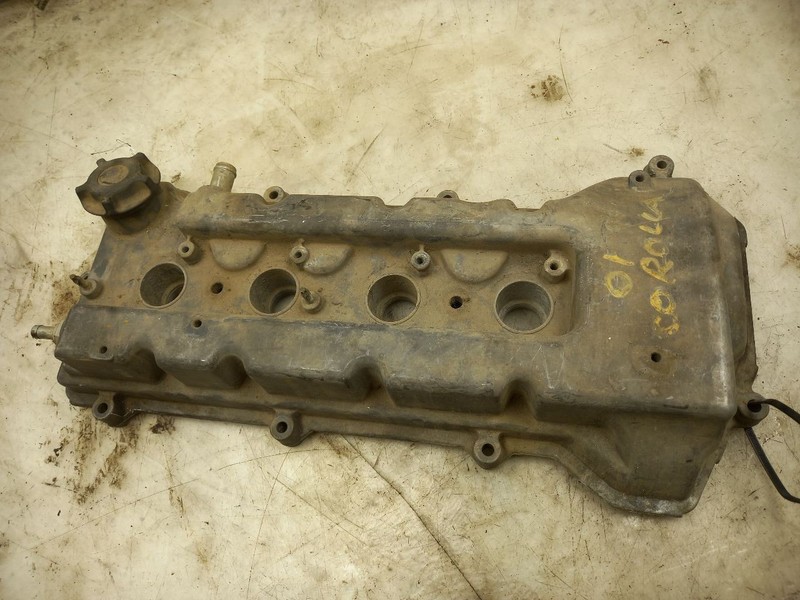 01 TOYOTA COROLLA 4 CYL VALVE COVER 1ZZFE