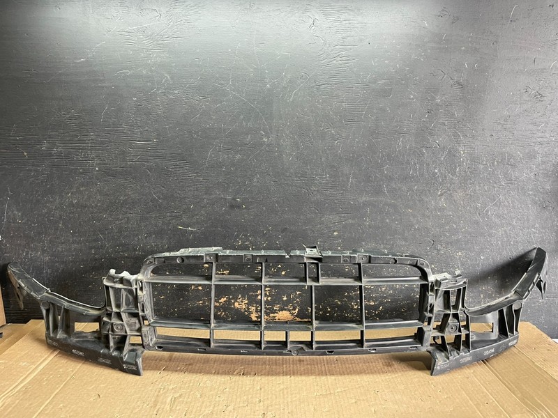 2009 2010 2011 Audi A6 Front Bumper Grille Bracket Retainer AB3055 DG