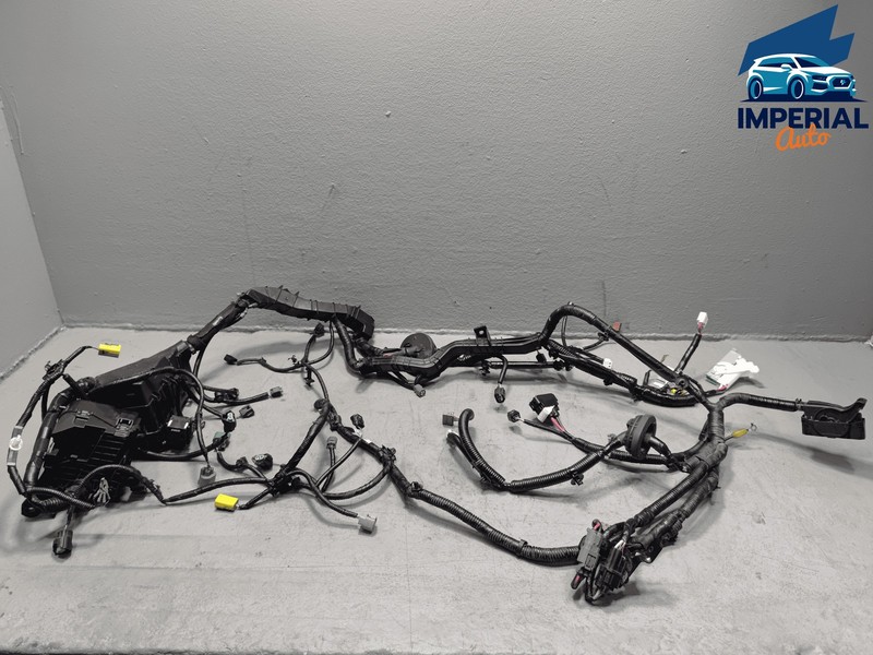 2017-18 Honda Civic Sport Hatchback 1.5L Engine Room Wire Harness & Fuse Box OEM