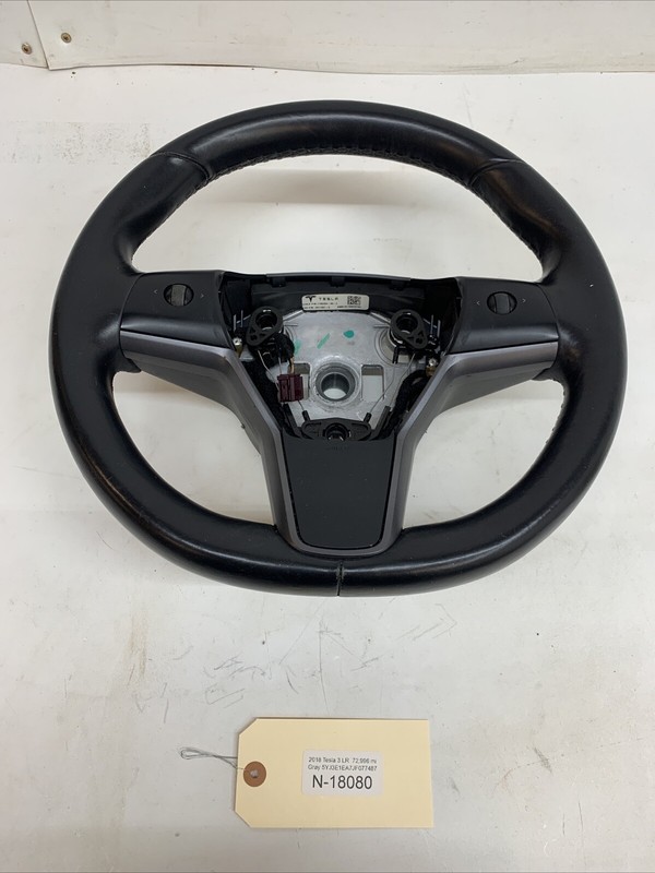 ⚡️17-20 Tesla Model 3 Steering Wheel with Switches P/N 1105324-00-E 18080 U23