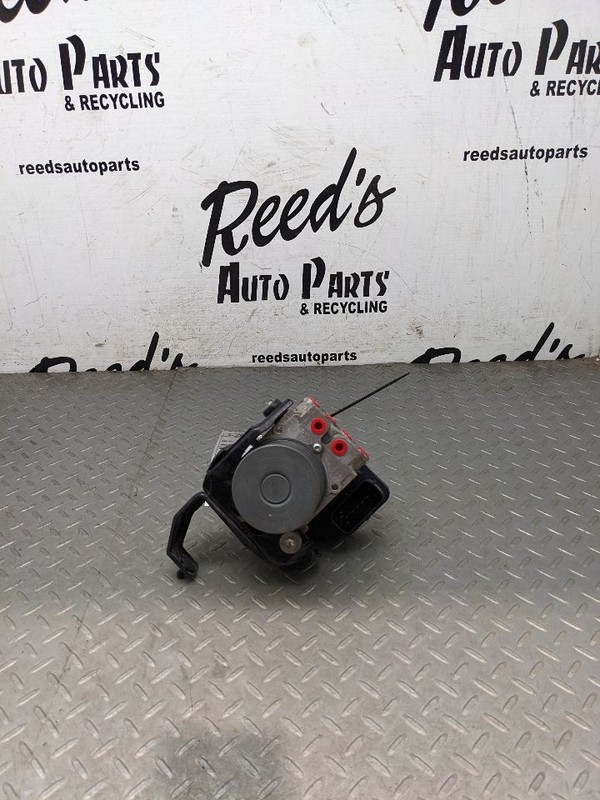 Anti-Lock Brake Part Actuator And Pump Assembly Fits 14-15 LEXUS IS250 1141316