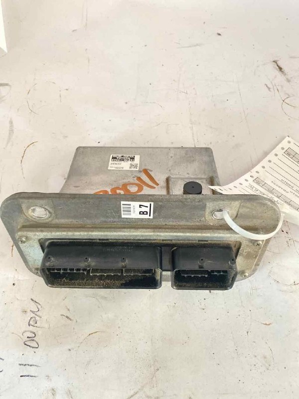 89661-0CB90 TOYOTA TUNDRA 08 09